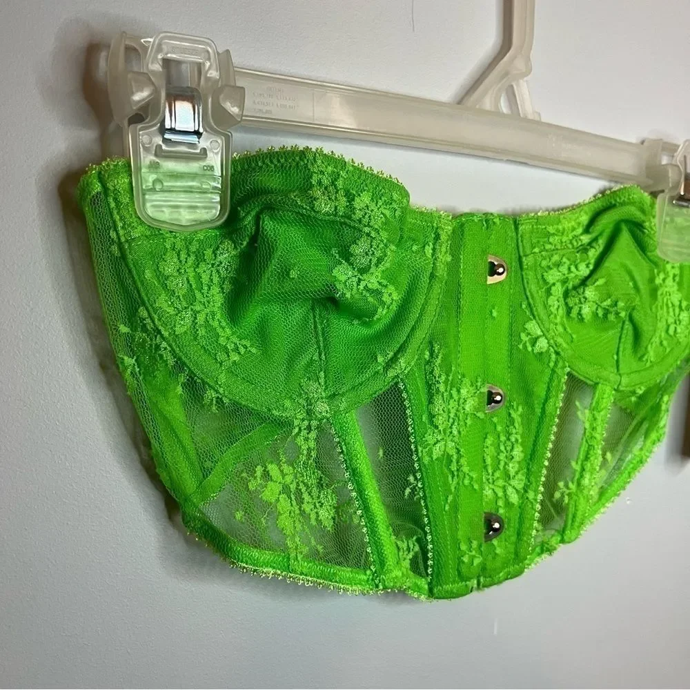 Urban Outfitters Out From Under Firecracker Green Lace Cropped Corset Top S NWT